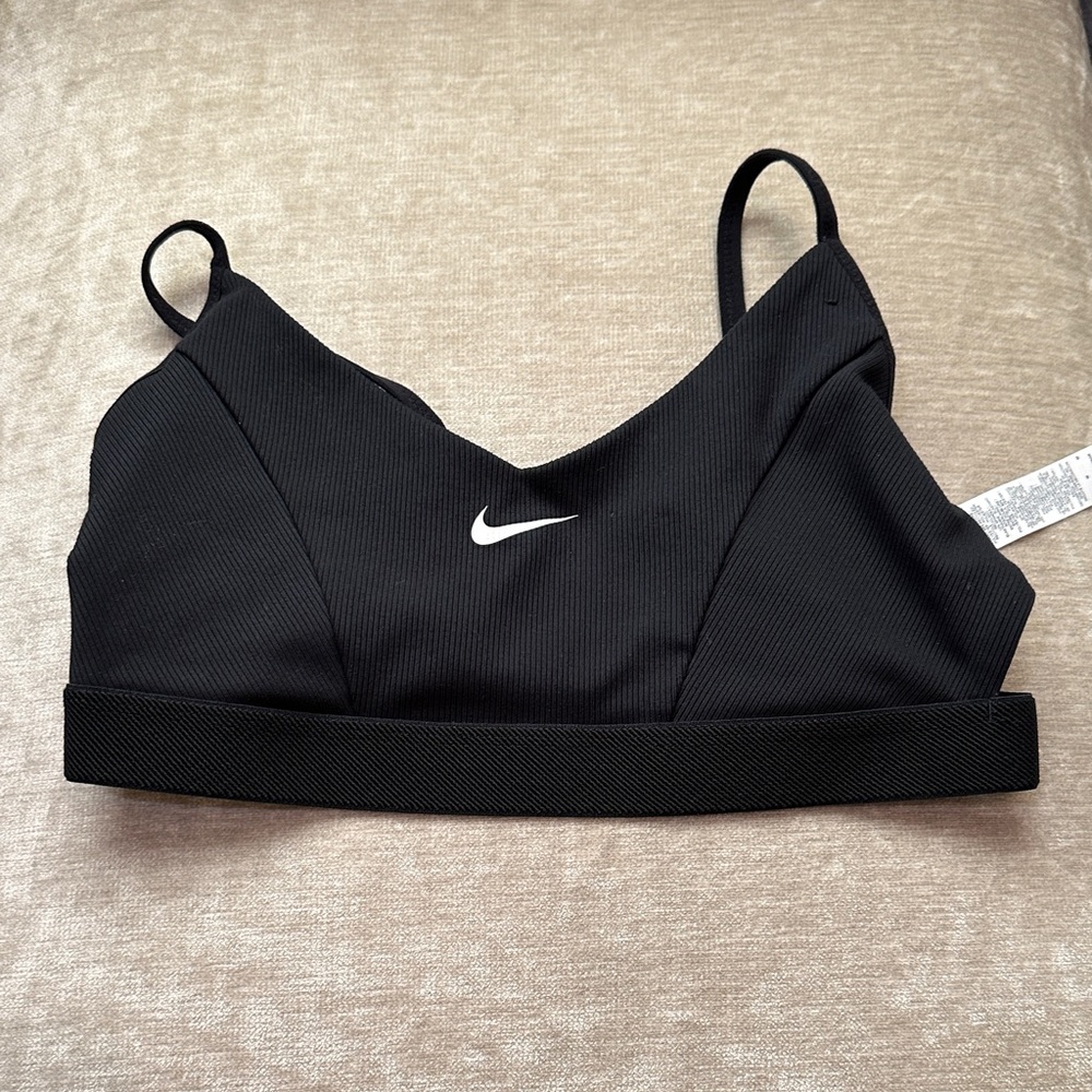 NWOT! Nike black sports bra size medium